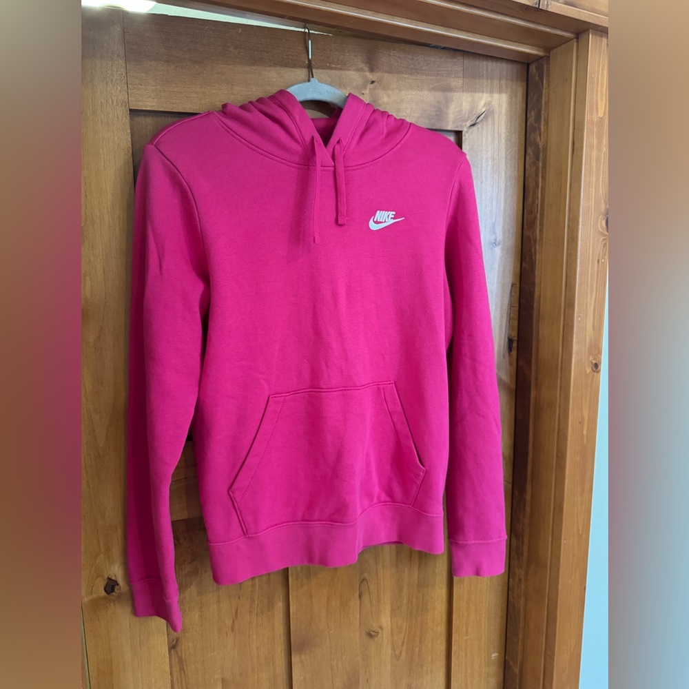 Nike Club Fleece Women’s Hot Pink Hoodie